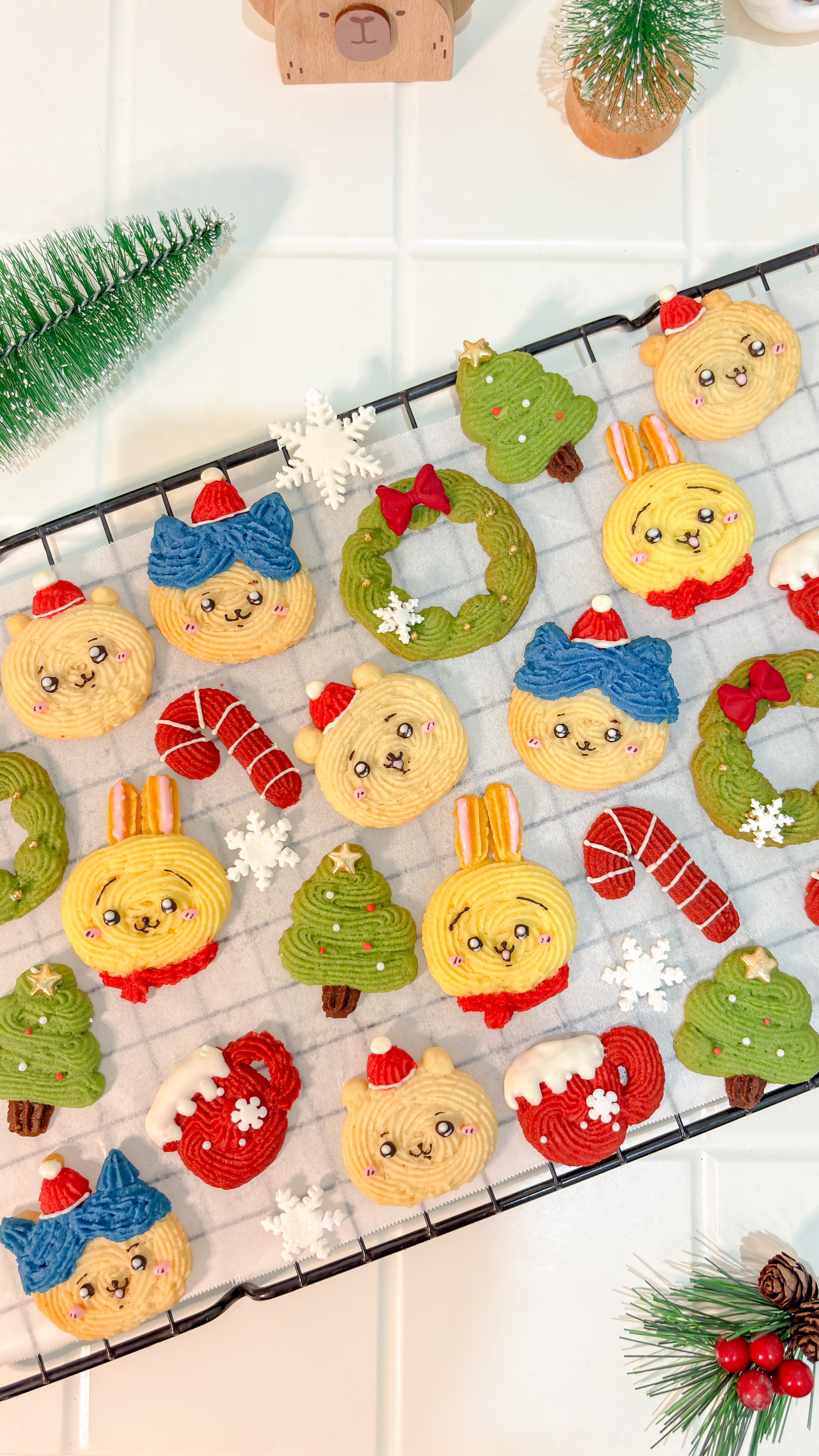 Icha’s Chiikawa Christmas cookies with trees, wreaths, and candy canes