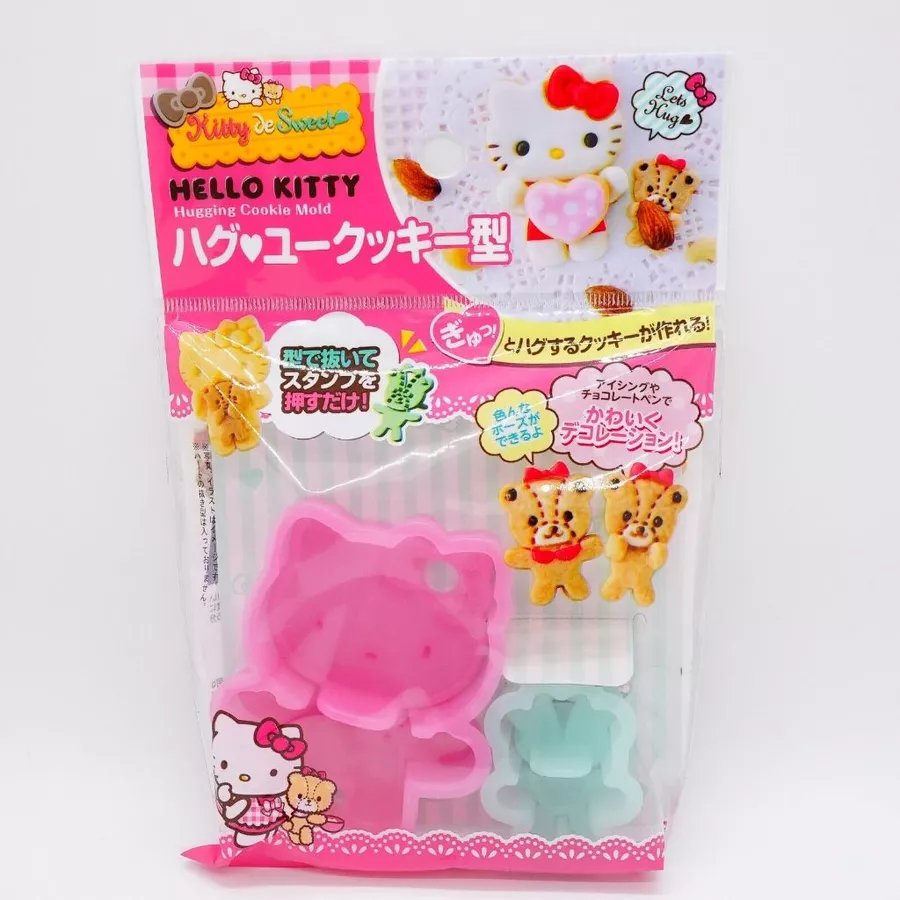 Hello Kitty Hugging Cookie Cutter