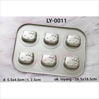 Hello Kitty Madeleine Pan
