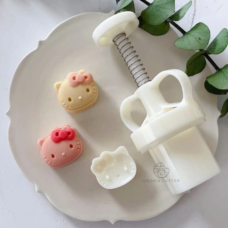 Hello Kitty Pineapple Tart Mould